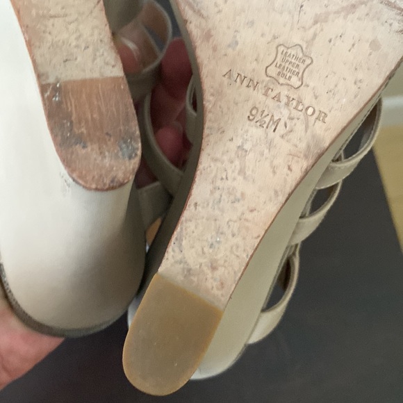 Ann Taylor Leather Platform Wedge Straps Sandals size 9.5 - Picture 9 of 10